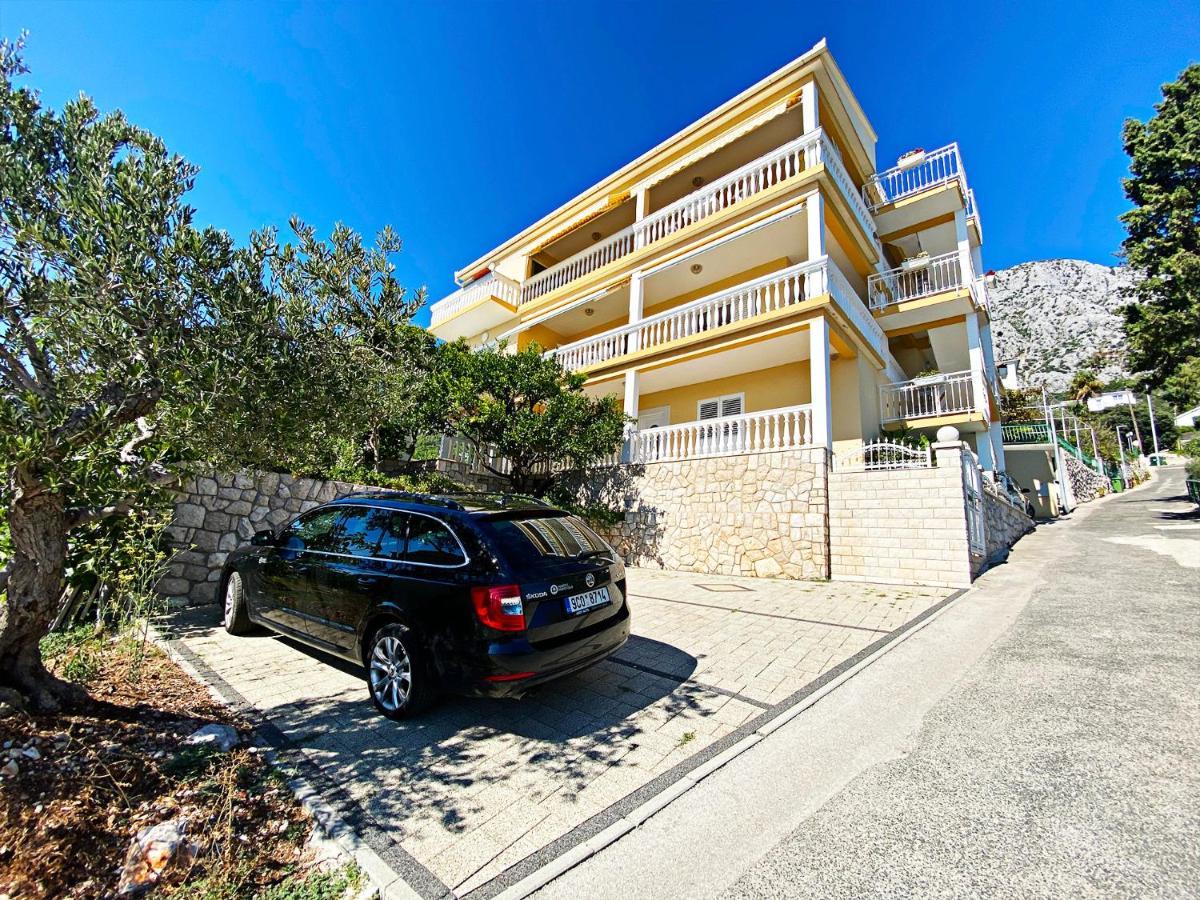 Apartments And Rooms Katarina Zivogosce Exterior photo